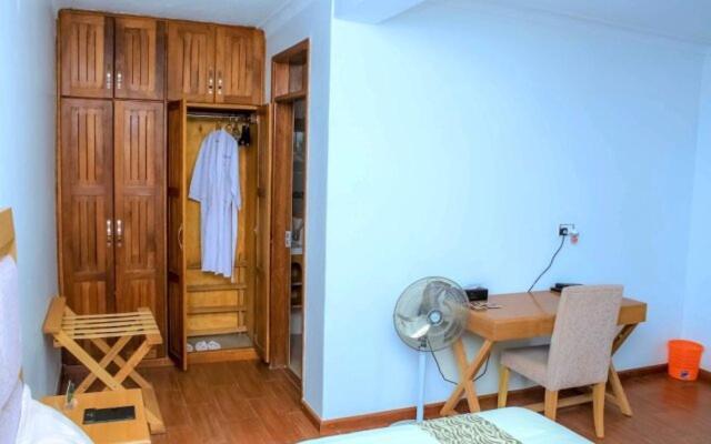 Rosemary Courts Bed And Breakfast エンテベ エクステリア 写真